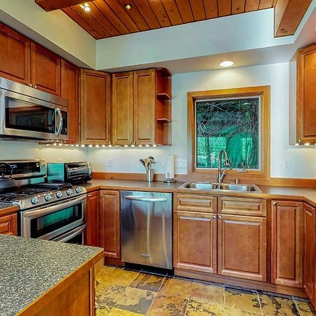 Woodland Hideaway In The Hills Villa Lake Stevens Luaran gambar
